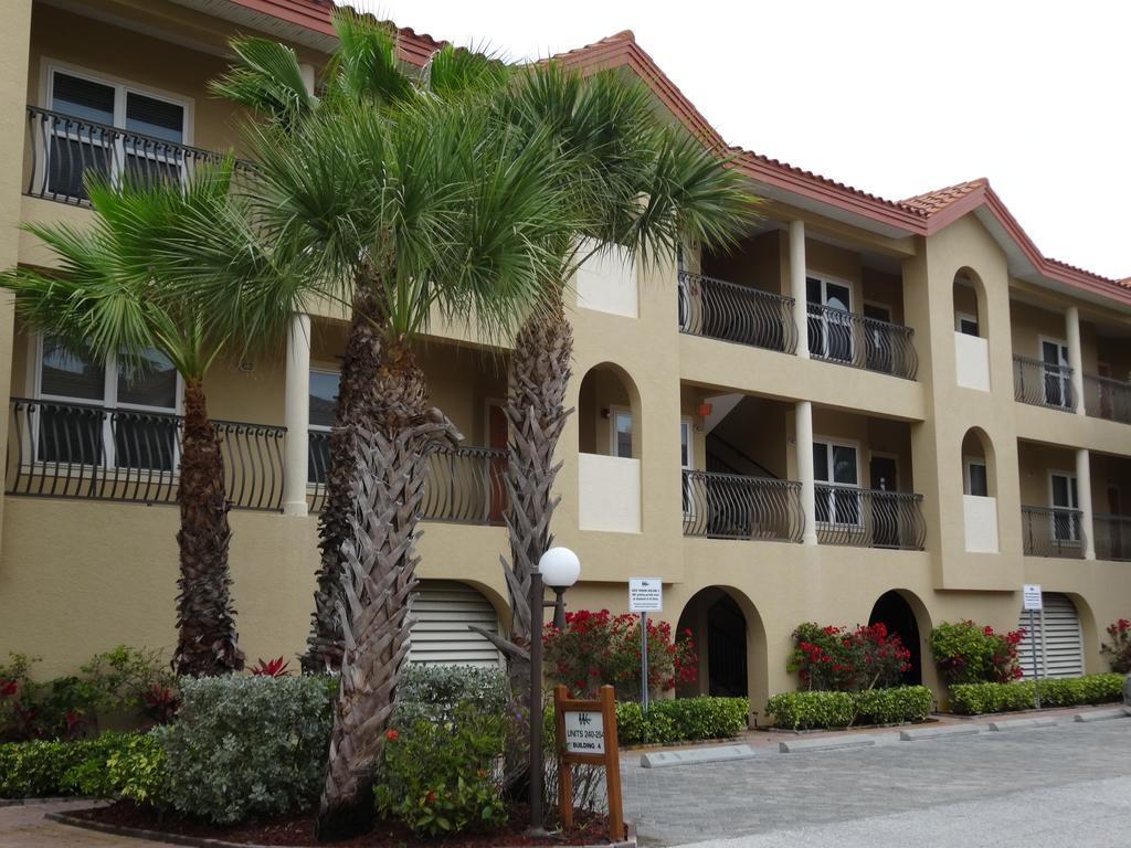 Queens Gate Resort Bradenton Beach Exterior photo